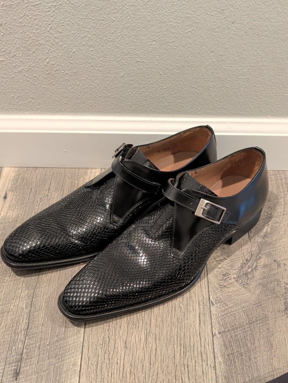 Mezlan "Edgewood" Textured Monkstrap Shoes Black 11M